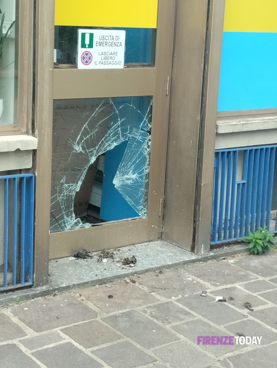 Spaccata in Oltrarno, arrestato in fuga nel parco delle Cascine
