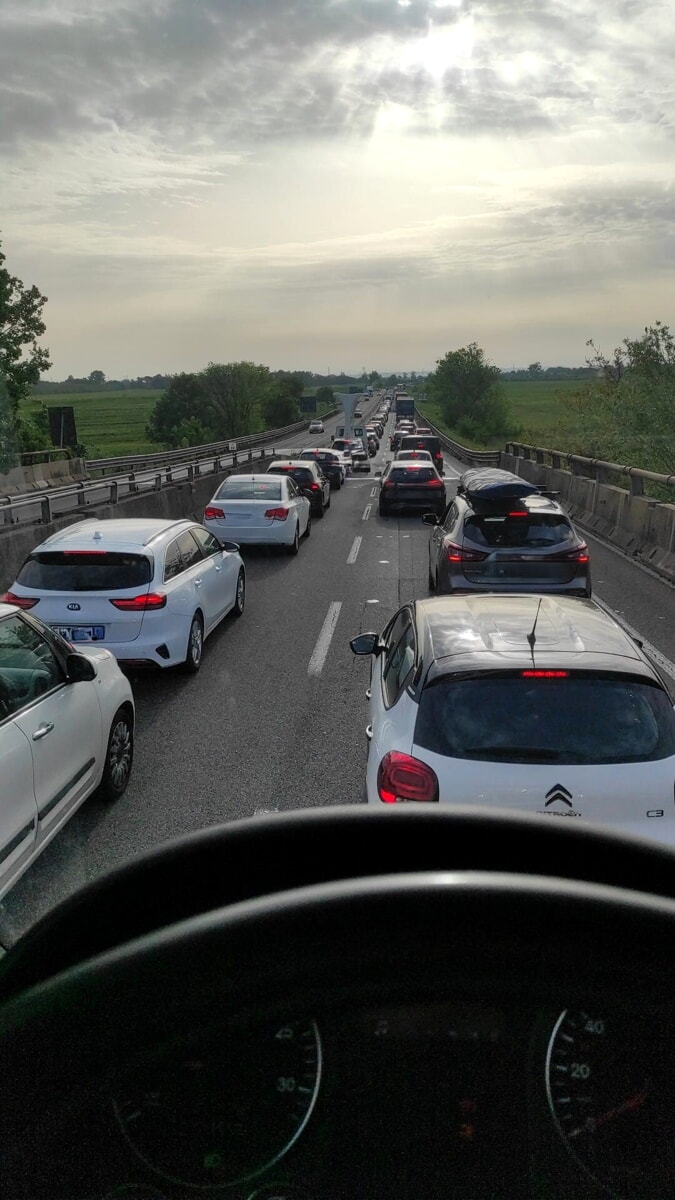Incidente stradale in FiPiLi: code verso Firenze