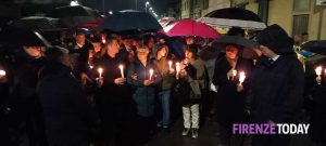 Femminicidio a Rufina, un migliaio di persone alla fiaccolata in memoria di Eleonora