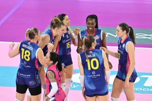 Volley A1 femminile, la Savino Del Bene Scandicci perde contro Novara e si fa soffiare il secondo posto