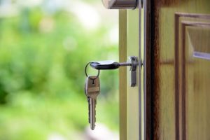 Sostituzione serratura porta blindata quando serve, costi e tecnologie